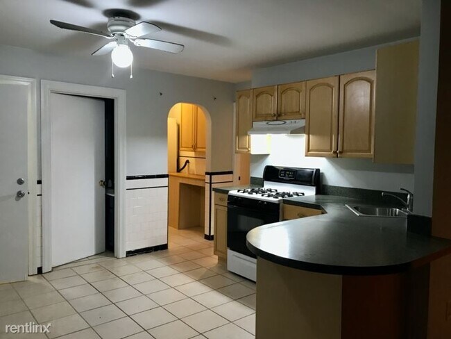 Foto del edificio - 2 br, 1 bath Apartment - 122 Leah St 2 Unit 2