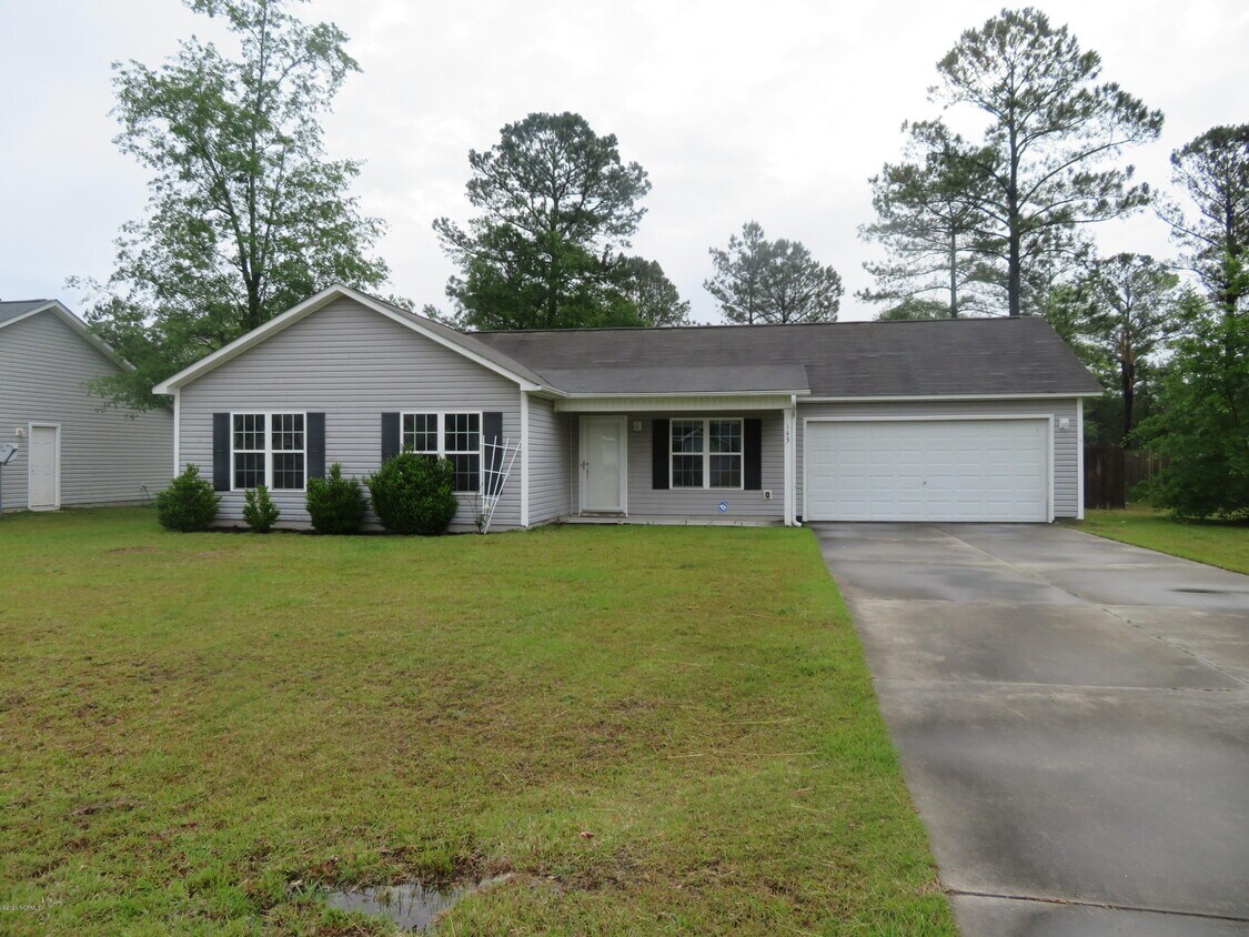 Primary Photo - 143 Ashbury Park Ln