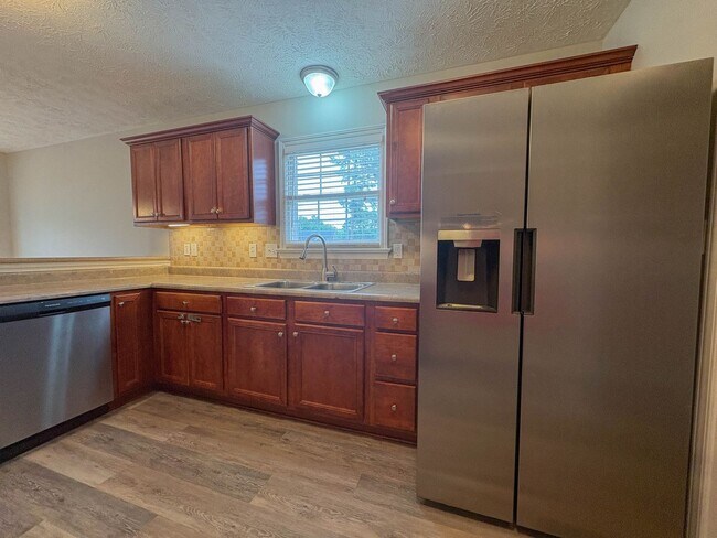 Foto del edificio - 3 Bedroom 2 Bathroom with Bonus
