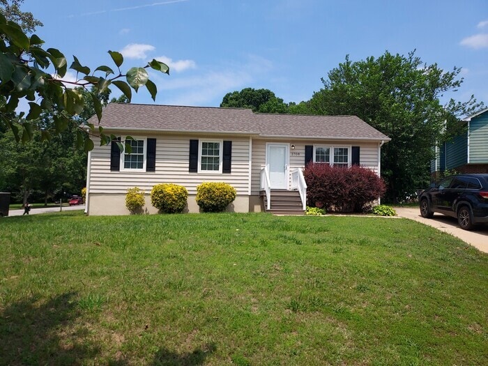 Foto principal - 3 Bedroom 1 Bath Ranch