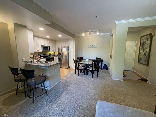 Building Photo - 3240 Watermarke Pl