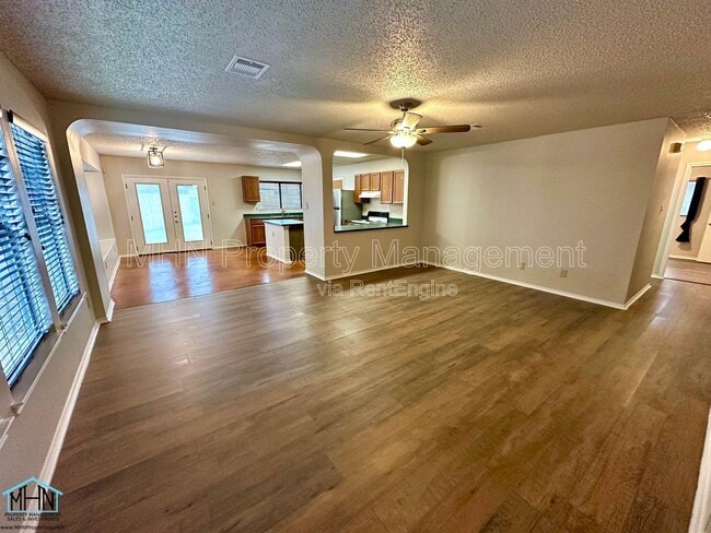 Building Photo - 5135 Elk Creek