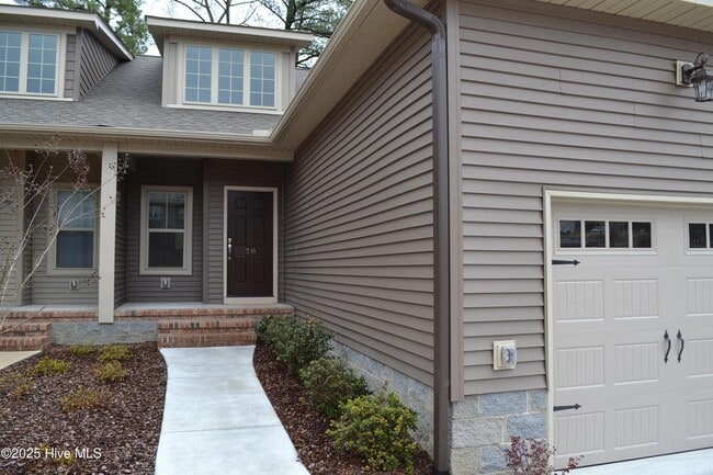 Building Photo - 78 Cypress Cir