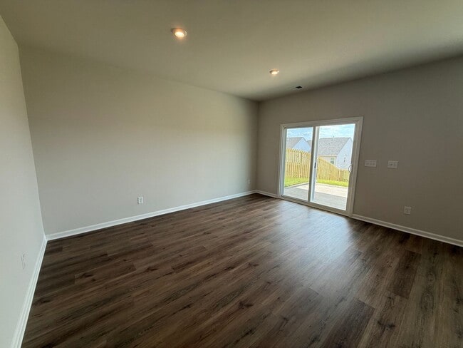Building Photo - 4319 Hartshorn Cir