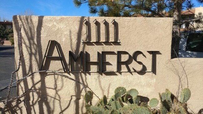 Foto del edificio - 1111 Amherst Dr SE
