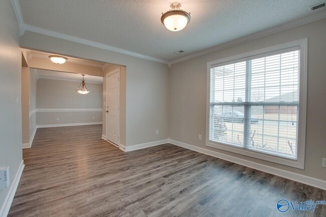 Building Photo - 104 Kings Cross Dr