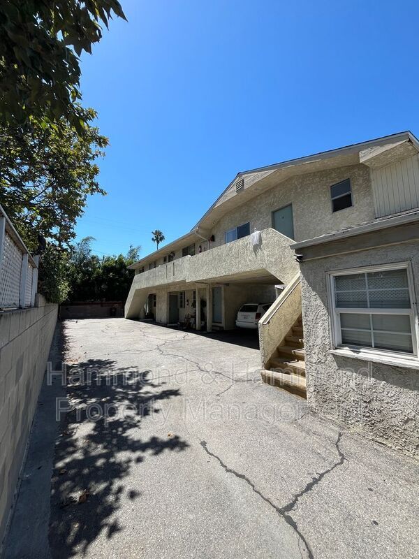 Photo - 5723 Willowcrest Ave.
