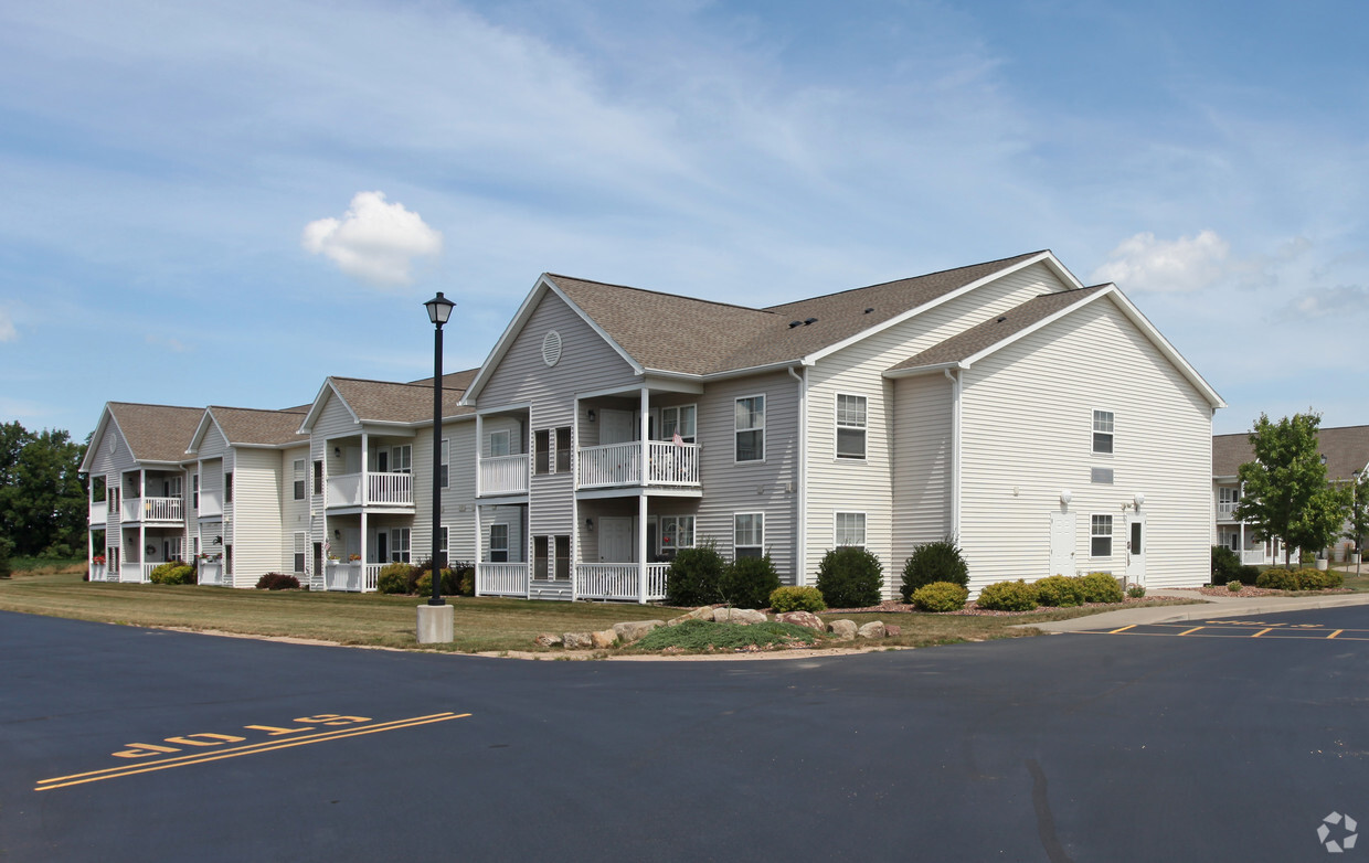 Building Photo - Hilton Park Apartments