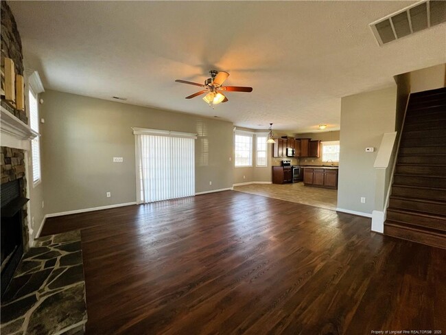 Foto del edificio - 4211 Cherry Hill Ln