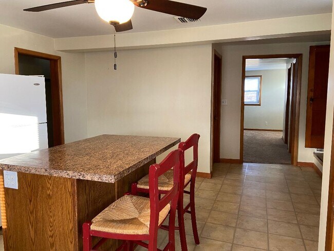 kitchen east wall - 405 7th St