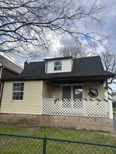 Building Photo - 1803 Homberg Ave