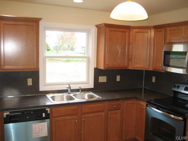 Foto del edificio - Townhouse For Rent $1995