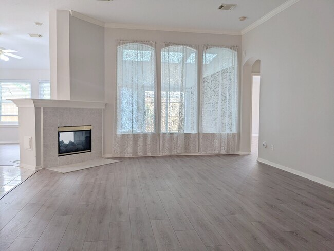 Foto del edificio - 4611 Rainbow Valley Ct