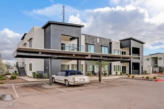 Building Photo - 9160 N 67th Ave