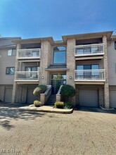 Building Photo - 3800 Rosemont Blvd