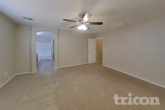 Foto del edificio - 13301 E Primrose Ln