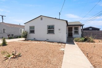 Building Photo - 2548 Violet St