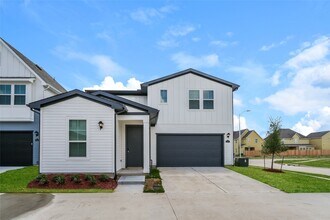 Building Photo - 22802 Terrazzo Dr