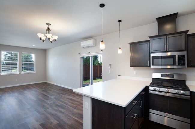 Building Photo - 604 F and S Grade Rd