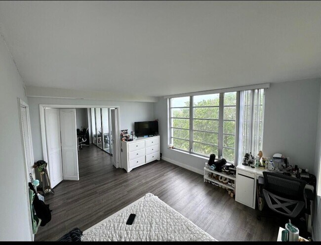 Foto del edificio - 3090 N Course Dr