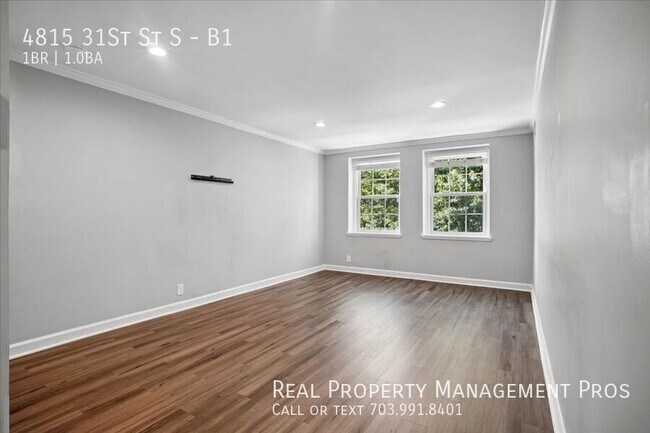 Foto del edificio - 4815 31st St S