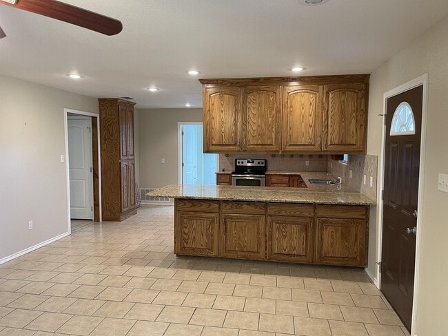 Building Photo - 80 County Rd 4520