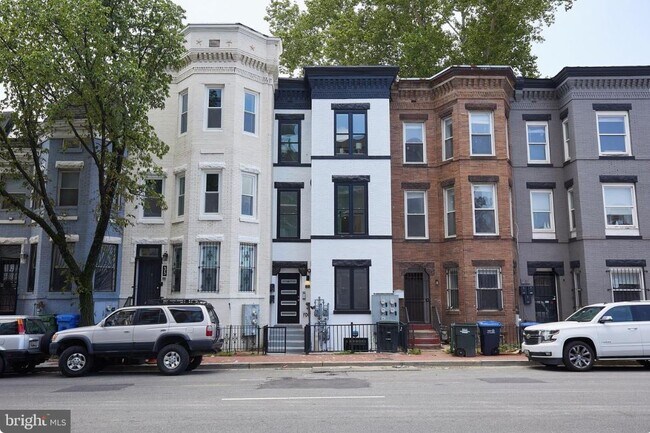 Building Photo - 33 Florida Ave NE