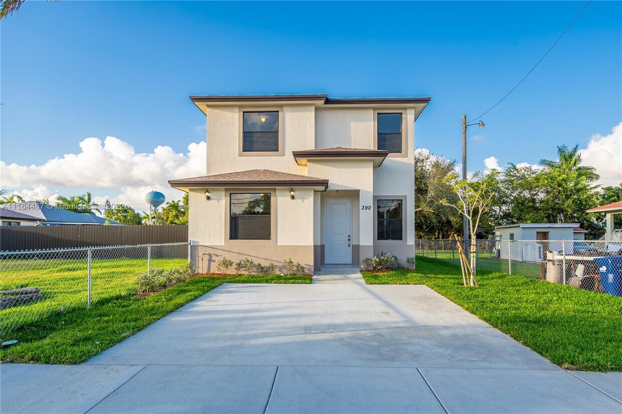390 NW 2nd St, Florida City, FL 33034 House Rental in Florida City