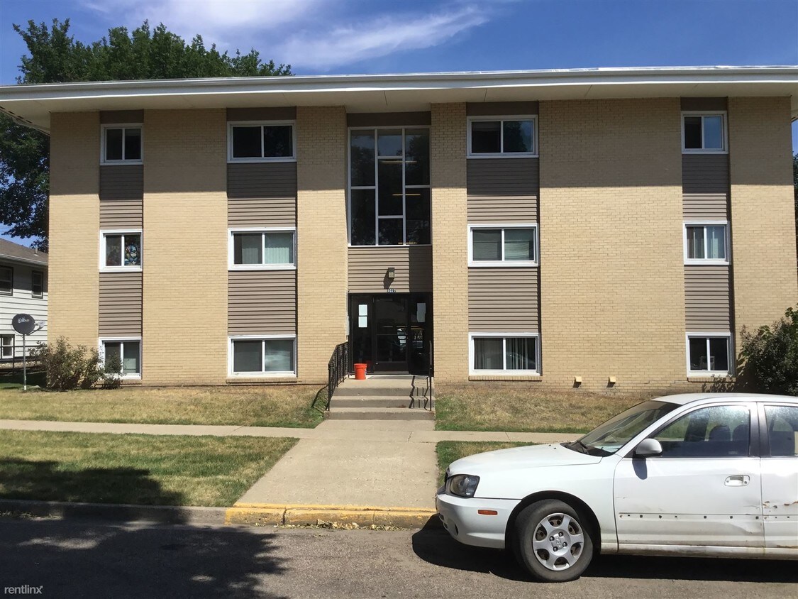 Primary Photo - 1027 N 12th St