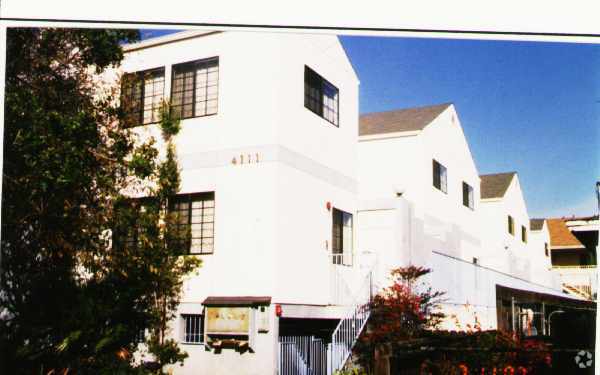 Primary Photo - 4111 W 147th St