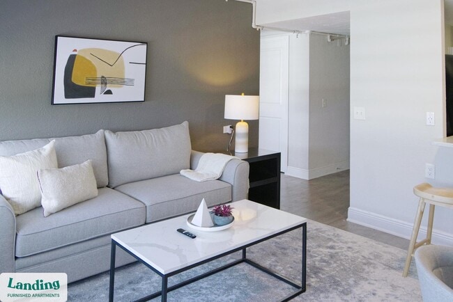 Building Photo - 305 Dr. M.L.K. Jr St S