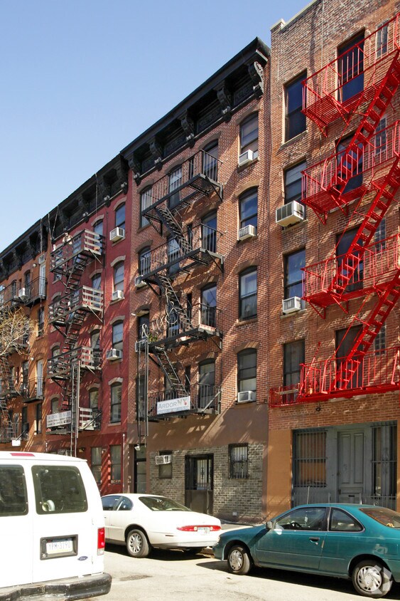 Building Photo - 525 E 5th St
