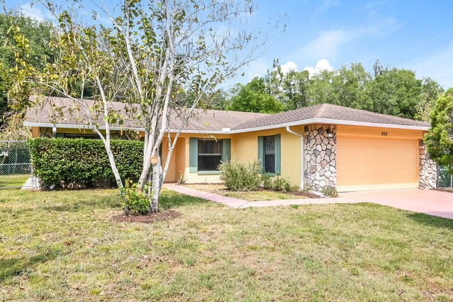 Building Photo - 805 Mountbatten Ln
