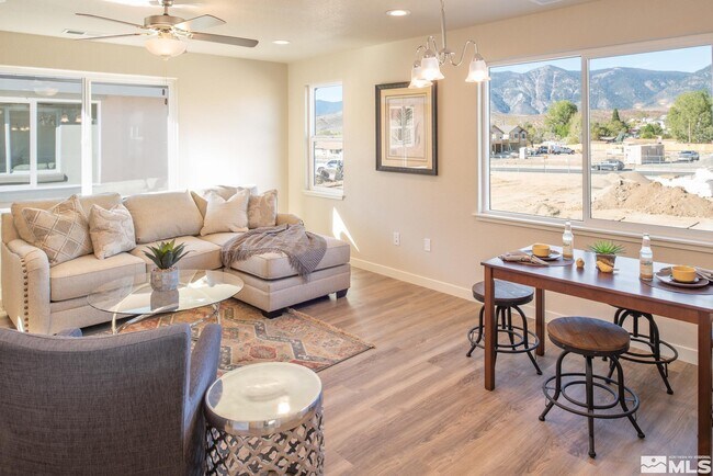 Foto del edificio - 3455 W Garden St