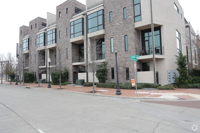 Foto principal - 3200 Thomas Ave