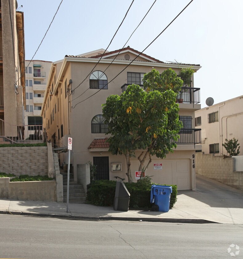 Foto del edificio - 916 Centennial St