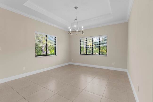 Building Photo - 4400 Vanda Dr