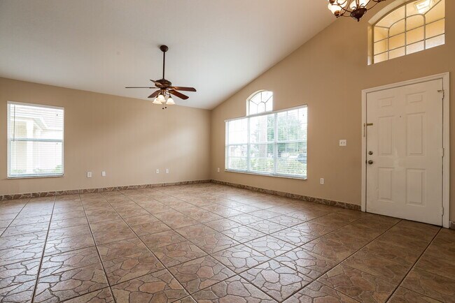 Foto del edificio - 3320 Kelsey Ln