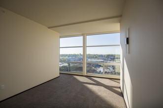 Galaxie High Rise Apartments photo'