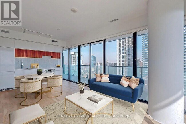 Photo du bâtiment - 185 Roehampton Ave