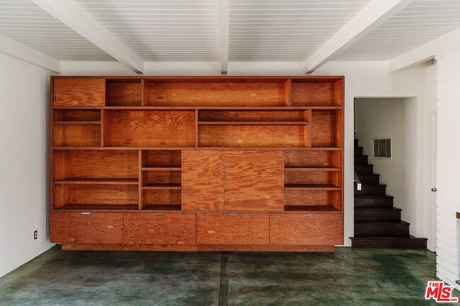 Foto del edificio - 2042 Sanborn Ave