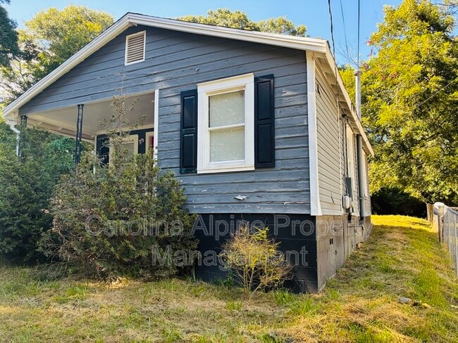 Building Photo - 1314 W Rankin Ave