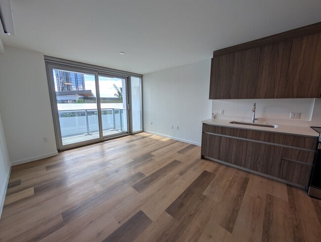 Foto del edificio - The Park on Keeaumoku brand new studio apartment