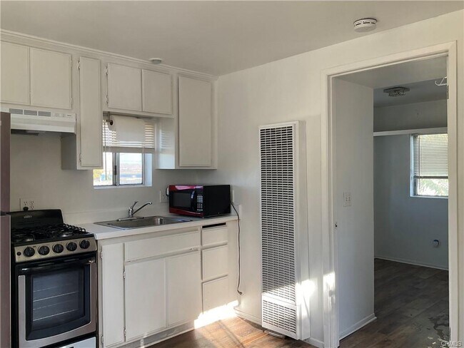 Foto del edificio - 32990 Rose Ave