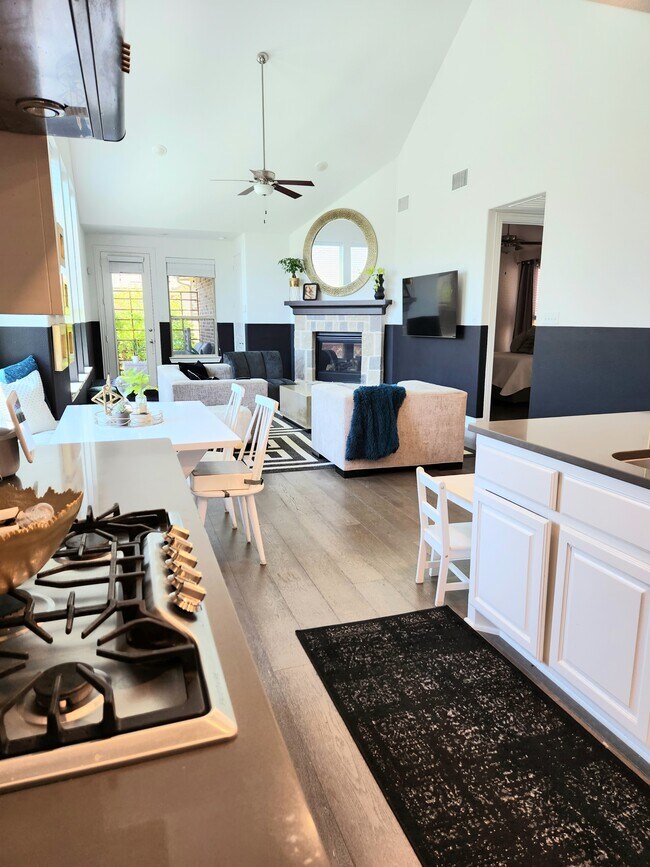 Building Photo - 4300 Indigo Lark Ln