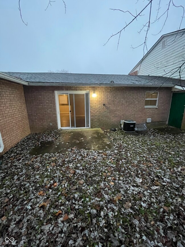 Building Photo - 1410 E Jefferson St