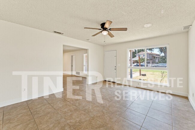 Foto del edificio - 9586 Meadowgreen Cir