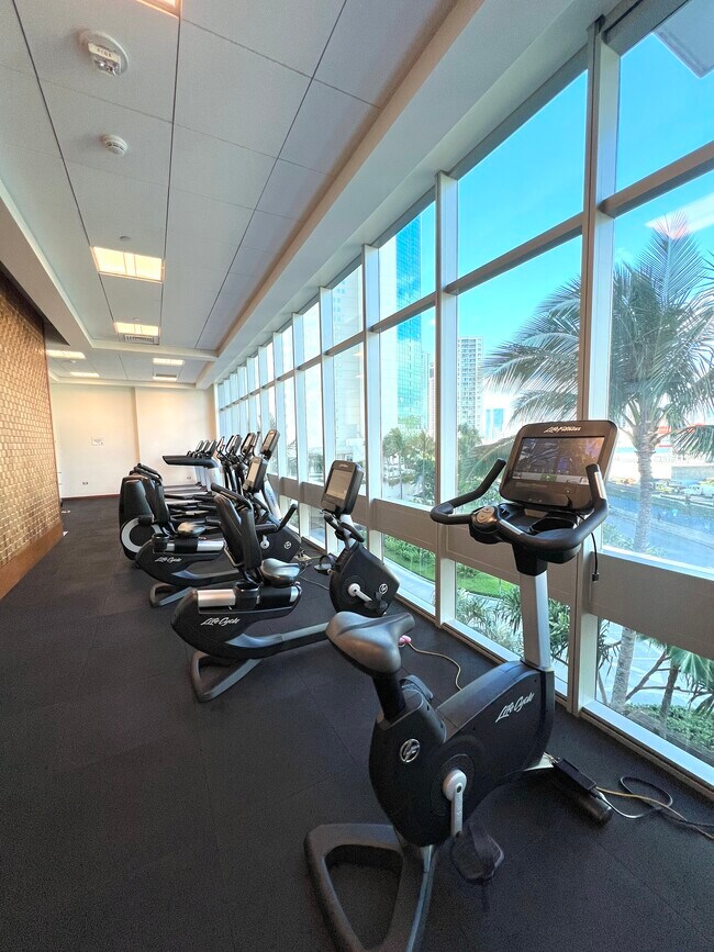 Gym - 1189 Waimanu St