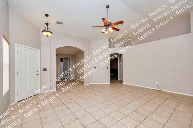 Building Photo - 7620 S Trumpet Vine Ave