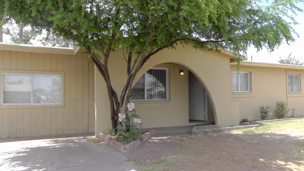 Primary Photo - 2326 N 71st Ave